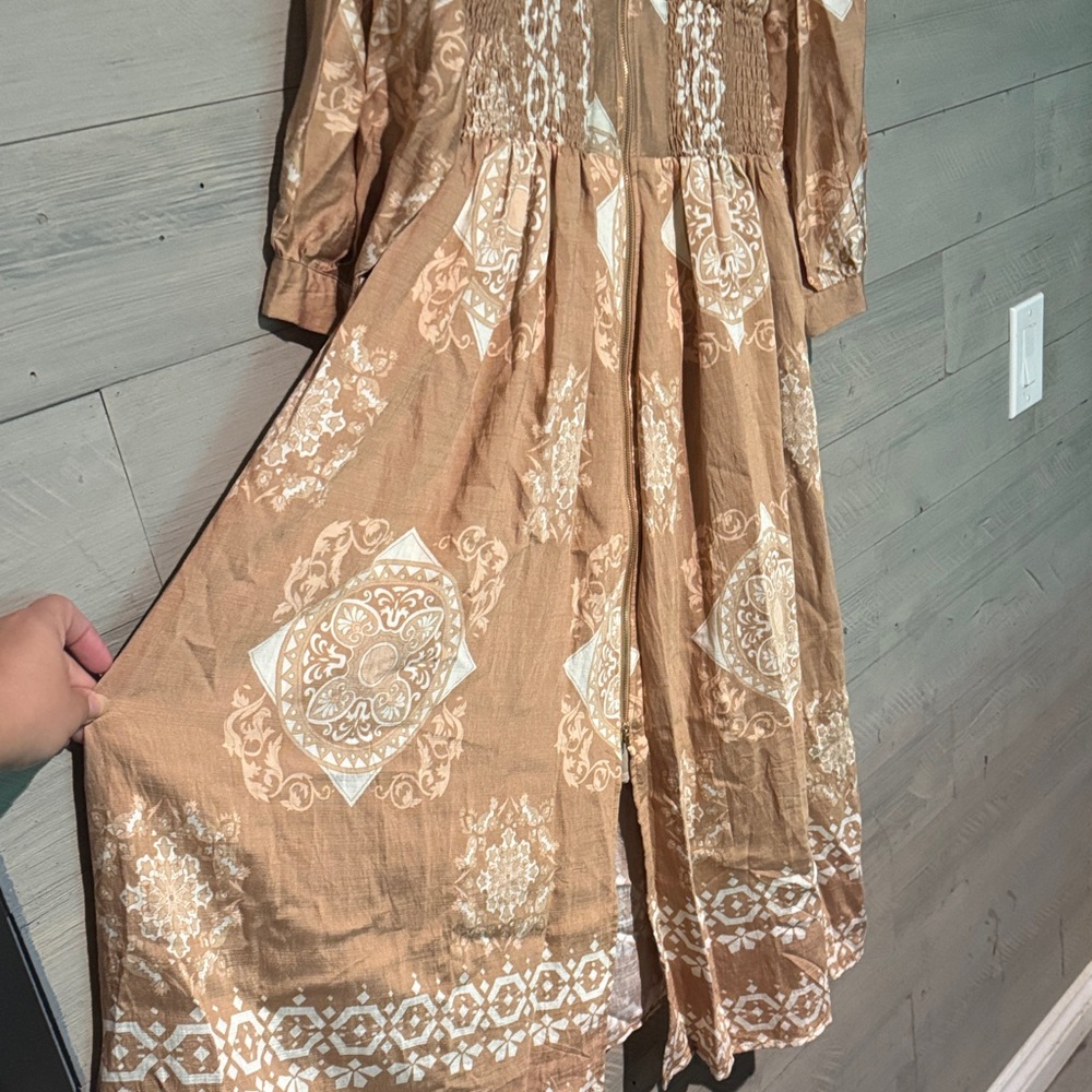 C. Luce Tan Printed Long Sleeve Midi Dress - Picture 6 of 12